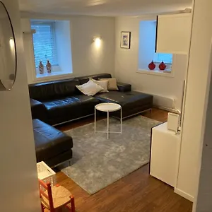 Appartement Kjellerleilighet - Naert Haukeland Sykehus., Bergen
